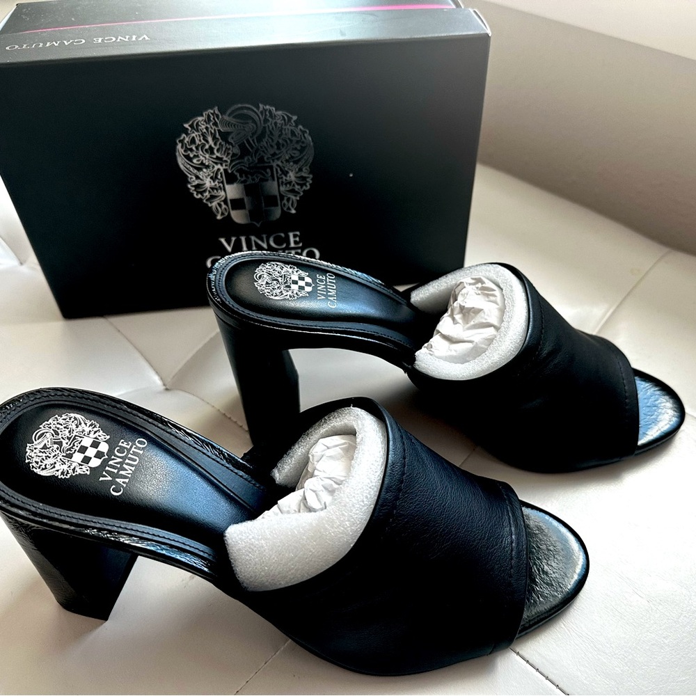 New VINCE CAMUTO Black Leather Mule Sandals Heels Alyssa Size 9 NIB
